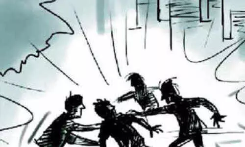 ആലുവ റെയിൽവേ സ്റ്റേഷൻ പരിസരത്ത് വീണ്ടും തട്ടിക്കൊണ്ടുപോകൽ; ദുരൂഹത