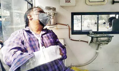 പടന്ന മഹാസഭ സംസ്ഥാന കമ്മിറ്റിയംഗത്തിന്‍റെ കൈ തല്ലിയൊടിച്ചു