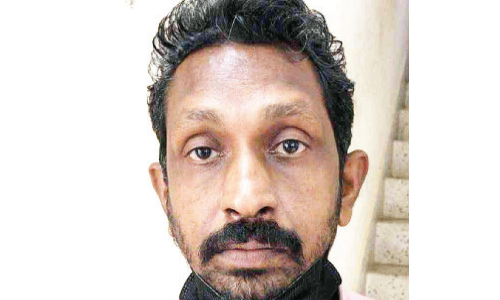 ബ​സ് യാ​ത്ര​ക്കി​ടെ യു​വ​തി​യെ പീ​ഡി​പ്പി​ക്കാ​ൻ ശ്ര​മി​ച്ച​യാ​ൾ പി​ടി​യി​ൽ