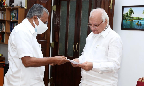 pinarayi vijayan and arif muhammed khan