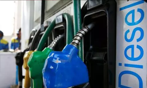 ഡീസലിന് ഒറ്റയടിക്ക് 6.73 രൂപ കൂട്ടി; കെ.എസ്.ആർ.ടി.സിക്ക് ഇരുട്ടടി, പൊ​തു​വി​പ​ണി​യി​ലും നി​ര​ക്ക്​ കുത്തനെ ഉയരും