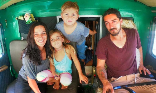 കോഴിക്കോടൻ കാറ്റിൽ മനം നിറഞ്ഞ്​   തോർബെനും മിച്ചിയും