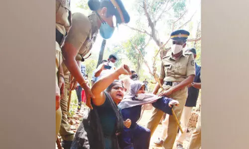 കെ-റെയിൽ സർവേ​ക്കെതിരെ പ്രതിഷേധം;  ഡെപ്യൂട്ടി മേയർ അറസ്റ്റിൽ