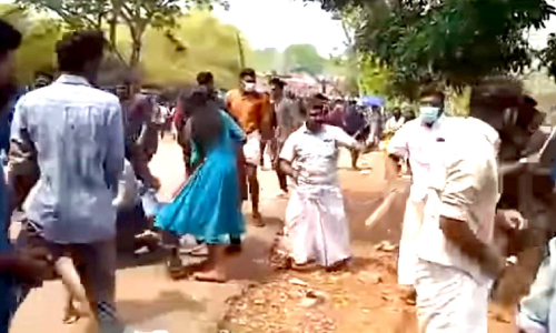 സംഘർഷഭൂമിയായി ഡി.ബി കോളജ്​; പു​റ​ത്തേ​ക്ക് വ്യാ​പി​ച്ച​തോ​ടെ​ വീ​ടു​ക​ൾ​ക്ക് നേ​രെ​ വ്യാ​പ​ക​ അ​ക്ര​മ​ം​