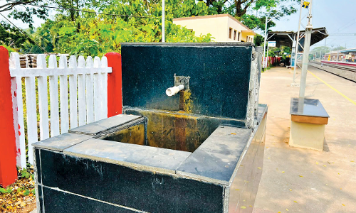 There is no water, no light and no toilet at this railway station There is no water, no light and no toilet at this railway station