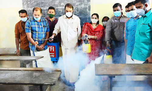 സ്കൂളുകൾ നാളെ പൂർണമായും തുറക്കും; യൂനിഫോം നിർബന്ധമല്ല