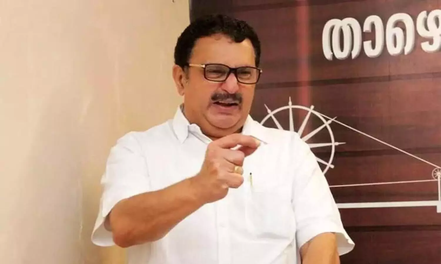 Dont be so scared, I doubt the Chief Minister has a single chunk