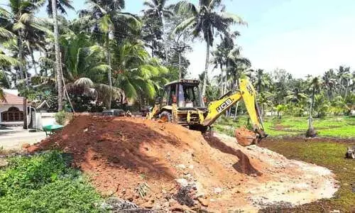 നികത്തിയ വയൽ റവന്യൂ അധികൃതർ പൂർവസ്ഥിതിയിലാക്കി