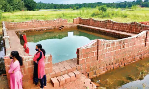 തൊഴിലുറപ്പിൽ പെരിങ്ങോം-വയക്കര സൂപ്പറാണ്..