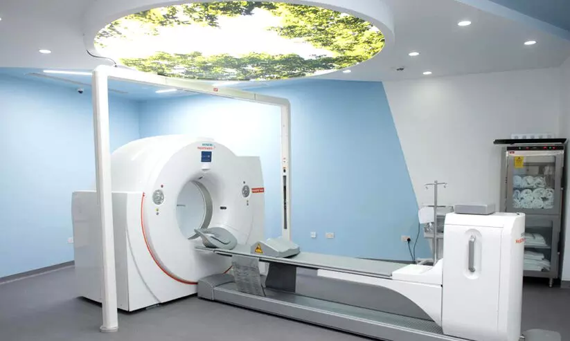 റോബോട്ടിക് ശസ്​ത്രക്രിയയിൽ നേട്ടവുമായി എച്ച്.എം.സി