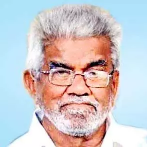 അ​ലി​യാ​ർ