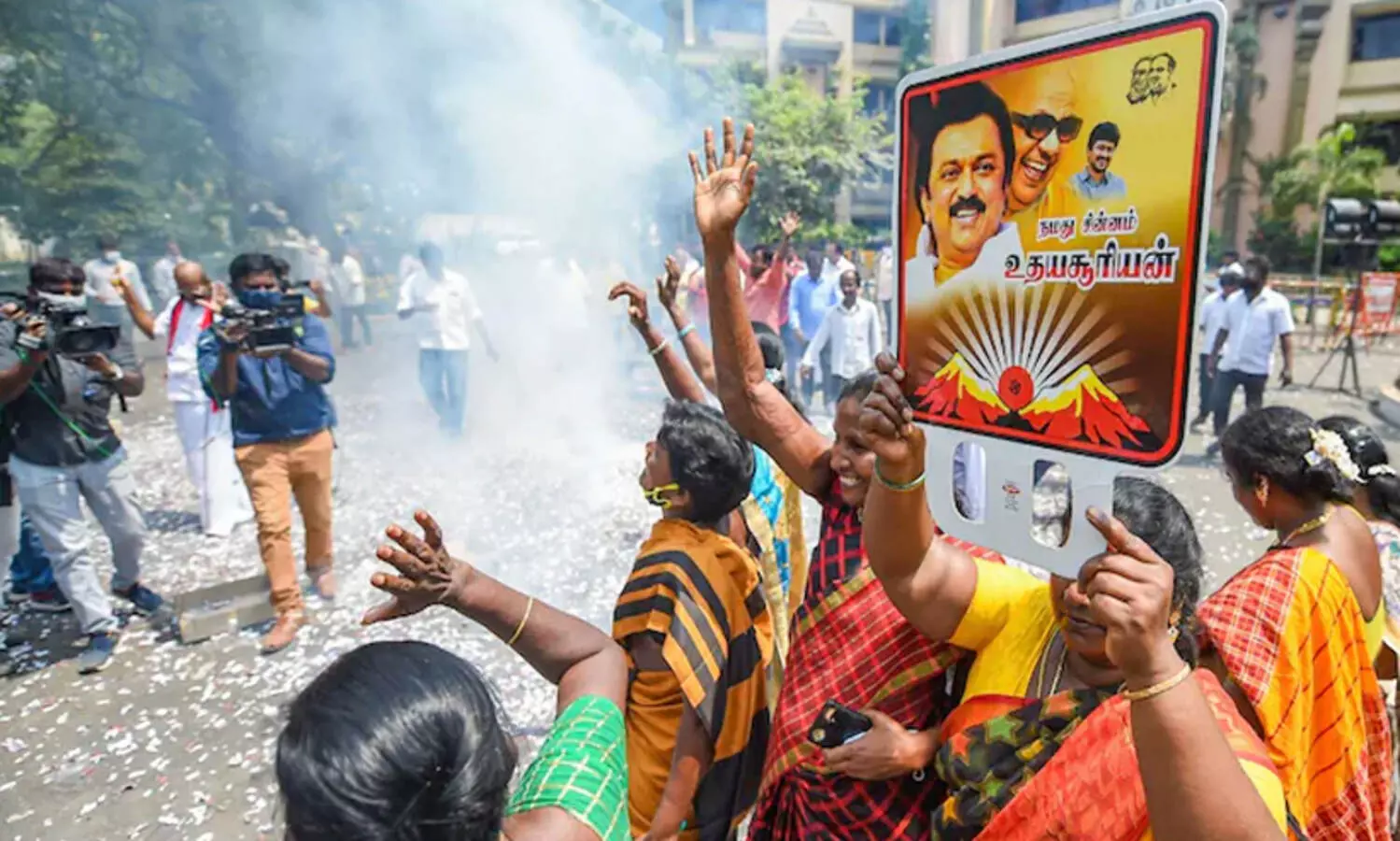 തമിഴ്​നാട്​ തദ്ദേശ തെരഞ്ഞെടുപ്പ്​: ഡി.എം.കെ പടയോട്ടം