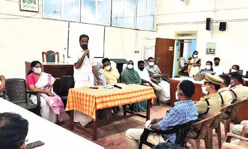 വി​വാ​ഹ ആ​ഘോ​ഷ​ങ്ങ​ളി​ലെ ആ​ഭാ​സം; നി​രീ​ക്ഷ​ണം ക​ർ​ശ​ന​മാ​ക്കാ​നൊ​രു​ങ്ങി ക​ണ്ണൂ​ർ കോ​ർ​പ​റേ​ഷ​ൻ