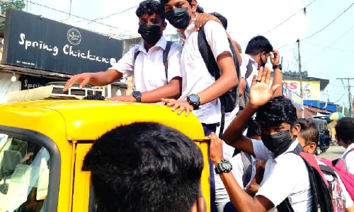 Dont pretend you havent seen the students travel difficulties ... Dont pretend you havent seen the students travel difficulties ...