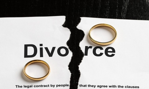 പ്രായമായ മാതാവിനെ പരിചരിച്ചില്ല; വിവാഹബന്ധം വേർപ്പെടുത്തി മുന്ന് മക്കൾ പ്രായമായ മാതാവിനെ പരിചരിച്ചില്ല; വിവാഹബന്ധം വേർപ്പെടുത്തി മുന്ന് മക്കൾ