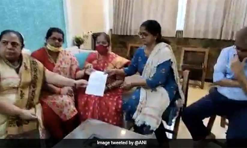 രാഷ്ട്രീയക്കാർ തങ്ങളെ വെറുതെ വിടണമെന്ന് സുശാന്ത് സിങ് രാജ്പുതിന്‍റെ മുൻ മാനേജരുടെ കുടുംബം