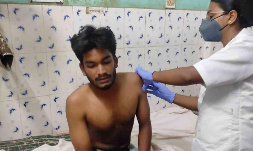 പെൺകുട്ടികളുടെ ദൃശ്യം പകർത്തിയത് ചോദ്യം ചെയ്ത വിദ്യാർഥിക്ക് പൊലീസ് മർദനം