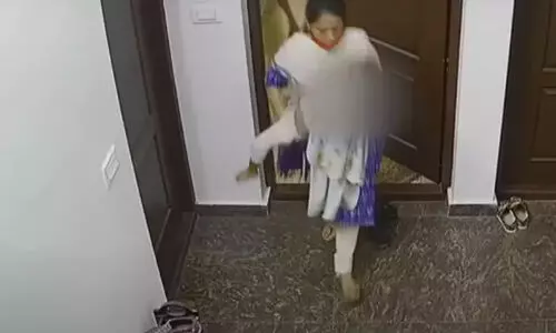 മൂന്നു വയസ്സുകാരിക്ക് ക്രൂര മർദനം: ദേഹത്ത് ചിപ്പ്, അമാനുഷിക ശക്തി; വിചിത്ര വാദങ്ങൾ ആവർത്തിച്ച് അമ്മ