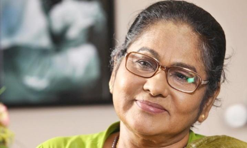 കെ.പി.എ.സി ലളിത; മനുഷ്യ മനസിൽ ഇടംനേടിയ നടി -മുഖ്യമന്ത്രി, മനസിൽ എന്നും അമ്മ മുഖം -മഞ്ജു വാര്യർ