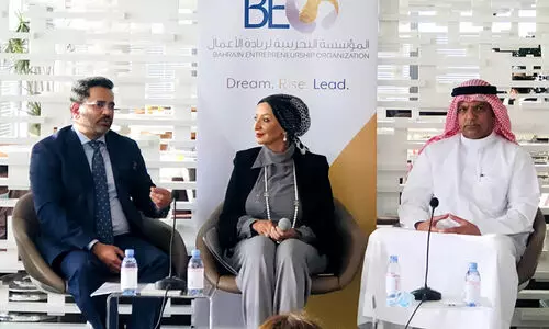 ഗോ​ൾ​ഡ​ൻ വി​സ സാ​മ്പ​ത്തി​ക വ​ള​ർ​ച്ച​ക്ക്​ ഉ​ണ​ർ​വേ​കു​മെ​ന്ന്​ വി​ദ​ഗ്​​ധ​ർ