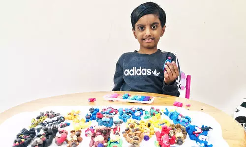 ഗെ​യിം ക​ഥാ​പാ​ത്ര​ങ്ങ​ൾ​ക്ക്​ രൂ​പ​മൊ​രു​ക്കി അ​യാ​ൻ ഫാ​റൂ​ഖ്​