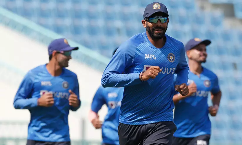 ലങ്ക കടക്കാൻ ടീം ഇന്ത്യ; ശ്രീലങ്കക്കെതിരായ ട്വൻറി20 പരമ്പര ഇന്ന് മുതൽ ലങ്ക കടക്കാൻ ടീം ഇന്ത്യ; ശ്രീലങ്കക്കെതിരായ ട്വൻറി20 പരമ്പര ഇന്ന് മുതൽ