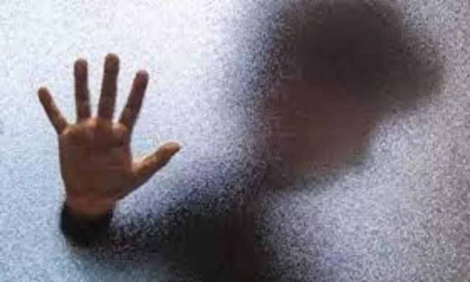 പതിനാറുകാരനെ പീഡിപ്പിച്ച യുവതിക്കെതിരെ പോക്സോ കേസ്​