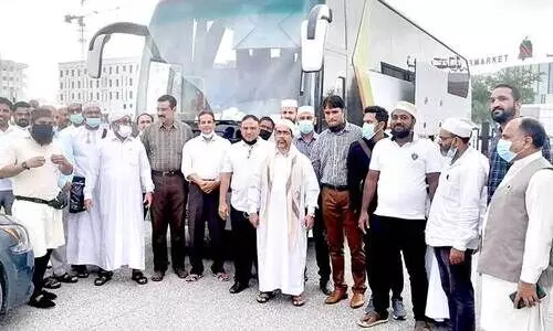 ഉംറ സർവിസിന്​ തുടക്കം; ആദ്യസംഘം പുറപ്പെട്ടു