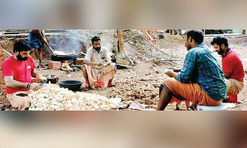 കപ്പവാട്ടൽ ഉത്സവകാലം വീണ്ടുമെത്തി