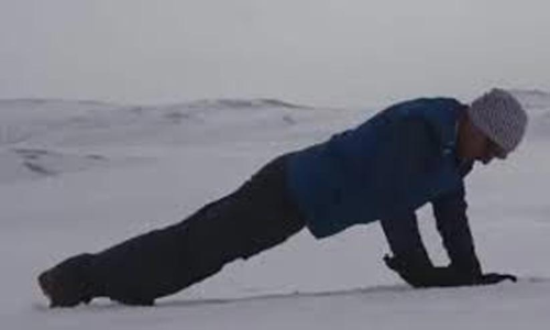 മൈനസ് 30 ഡിഗ്രിയിൽ 65 പുഷ് അപ്പുകൾ; ഐ.ടി.ബി.പി ഉദ്യോഗസ്ഥന് കൈയടിച്ച് സോഷ്യൽ മീഡിയ