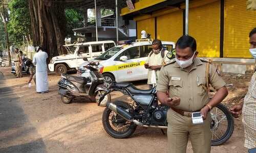അപകടങ്ങൾ വർധിക്കുന്നു; ഉള്ളേരി ടൗണിൽ സംയുക്ത വാഹന പരിശോധന