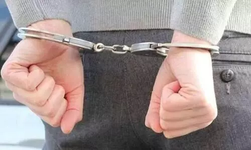 വ്യാ​ജ വാ​യ്പ​പ​ദ്ധ​തി; നേ​പ്പാ​ളി​ൽ ര​ണ്ടു ചൈ​ന​ക്കാ​രു​ൾ​പ്പെ​ടെ നൂ​റി​ലേ​റെ പേ​ർ അ​റ​സ്റ്റി​ൽ