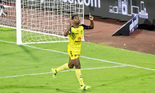 ഒഗ്ബെച്ചെ ബ്ലാസ്റ്റ്; ഹൈദരാബാദിനു മുന്നിൽ വീണ് കേരള ബ്ലാസ്റ്റേഴ്സ്