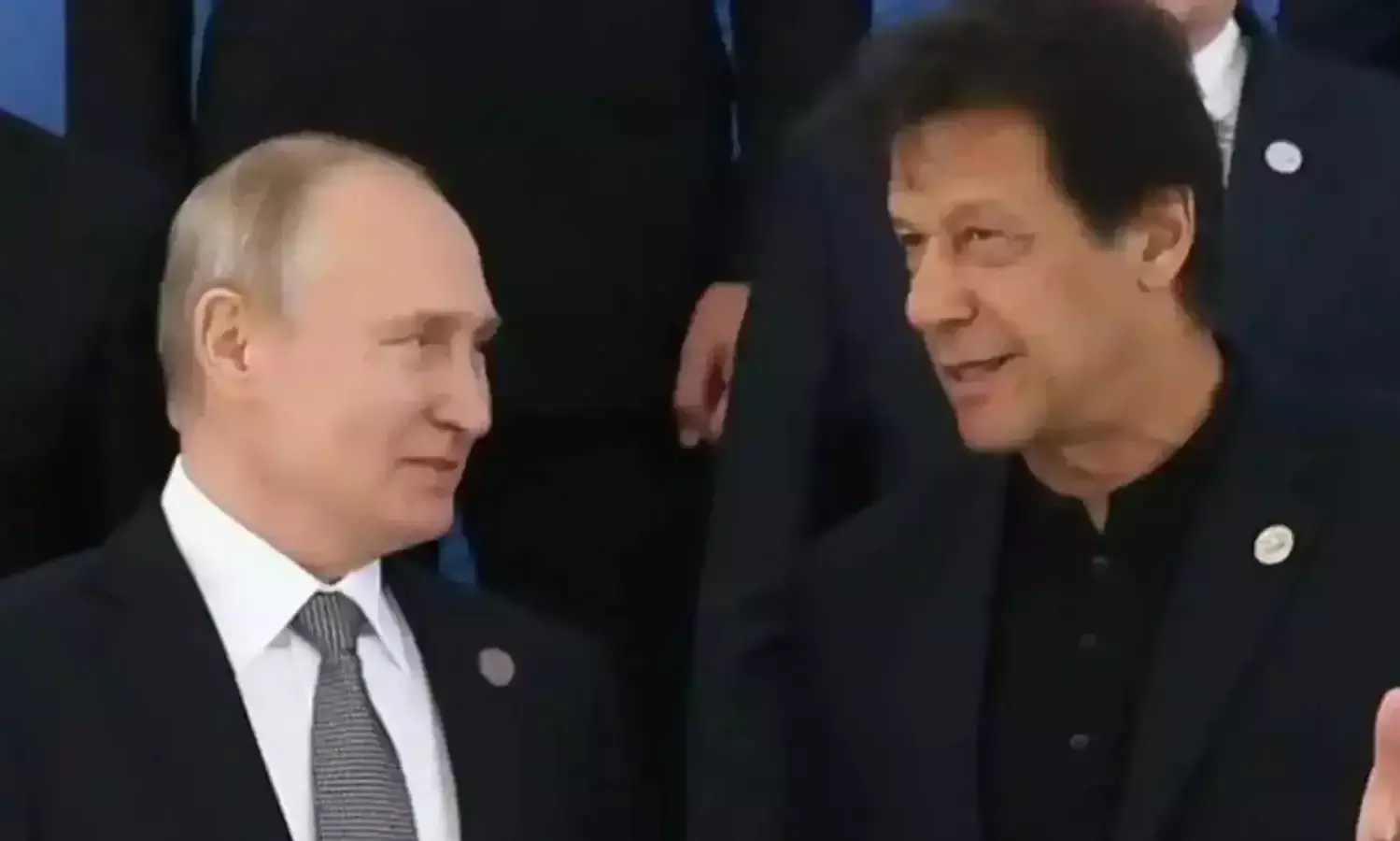 ഇമ്രാൻ ഖാൻ മോസ്കോയിൽ; പ്രതിഷേധം അറിയിച്ച് അമേരിക്ക ഇമ്രാൻ ഖാൻ മോസ്കോയിൽ; പ്രതിഷേധം അറിയിച്ച് അമേരിക്ക