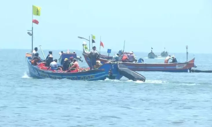 സബ്സിഡി മണ്ണെണ്ണ വിതരണം താളം തെറ്റി; മത്സ്യത്തൊഴിലാളികള് പ്രതിസന്ധിയിൽ സബ്സിഡി മണ്ണെണ്ണ വിതരണം താളം തെറ്റി; മത്സ്യത്തൊഴിലാളികള് പ്രതിസന്ധിയിൽ