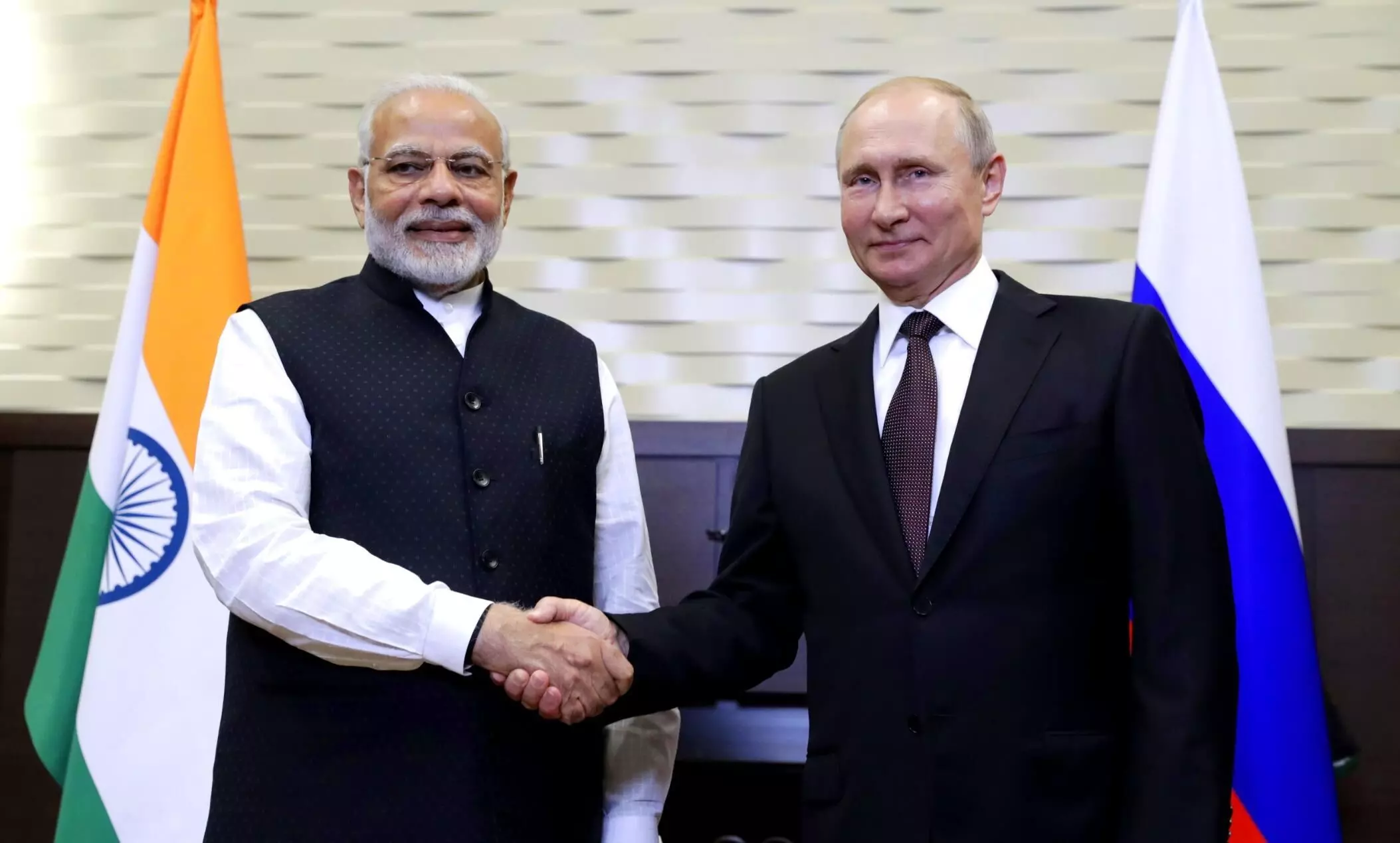 യുക്രെയ്ൻ പ്രതിസന്ധി: പുടിനുമായി മോദി ചർച്ച നടത്തിയേക്കും യുക്രെയ്ൻ പ്രതിസന്ധി: പുടിനുമായി മോദി ചർച്ച നടത്തിയേക്കും