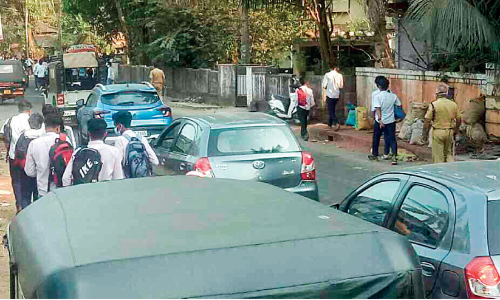 Students in Pulamantoli conflict again