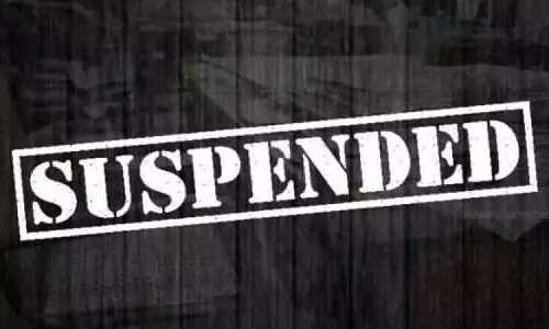 വൈഡൂര്യഖനന വിവാദം: കല്ലാർ ഫോറസ്റ്റ് സെക്ഷൻ ഓഫിസർക്ക് സസ്പെൻഷൻ വൈഡൂര്യഖനന വിവാദം: കല്ലാർ ഫോറസ്റ്റ് സെക്ഷൻ ഓഫിസർക്ക് സസ്പെൻഷൻ