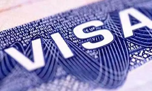 വിസപുതുക്കലിന് പ്രായപരിധി: റിവ്യൂ ഹരജിയിൽ മാൻപവർ അതോറിറ്റിക്ക് അനുകൂല വിധി