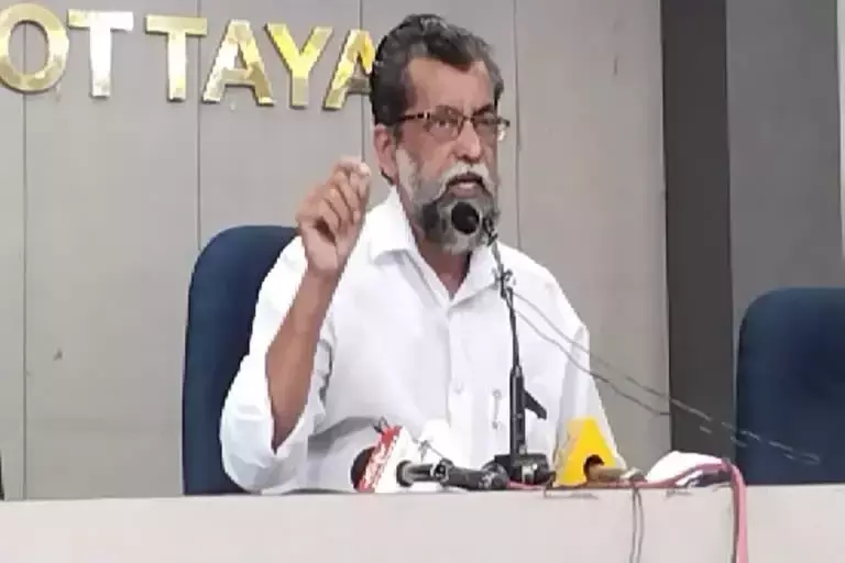 അഹ്​മദാബാദ്​ സ്​ഫോടനക്കേസ്​: മക്കൾ നിരപരാധികൾ; ഹൈകോടതിയിൽ ഉടൻ അപ്പീൽ നൽകും -പിതാവ്