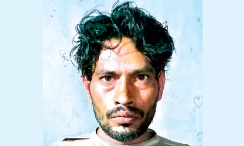 ഒ​ന്ന​ര കി​ലോ ക​ഞ്ചാ​വു​മാ​യി അ​ന്ത​ർ​സം​സ്ഥാ​ന തൊ​ഴി​ലാ​ളി പി​ടി​യി​ൽ