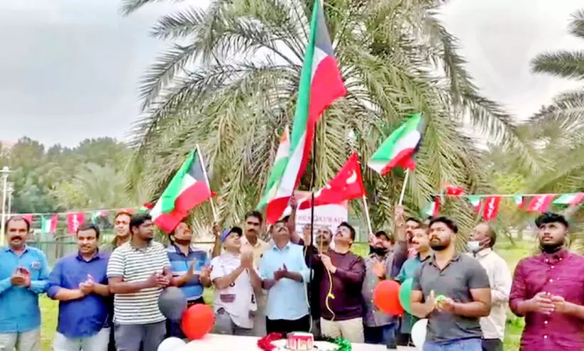 ദേശീയ ദിനം ആഘോഷിച്ച് യാത്ര കുവൈത്ത് ദേശീയ ദിനം ആഘോഷിച്ച് യാത്ര കുവൈത്ത്