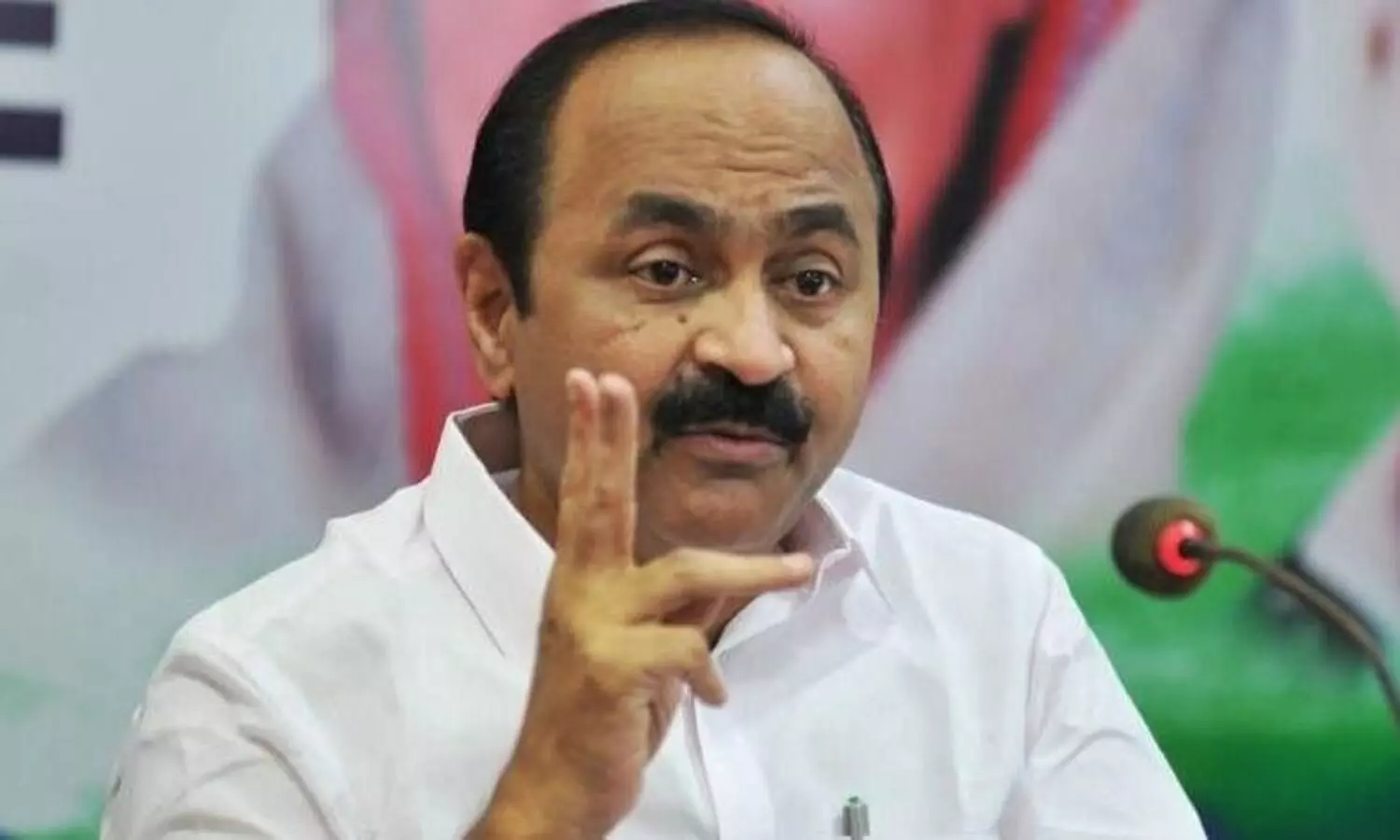 ലാവലിന്‍, സ്വര്‍ണക്കടത്ത് കേസുകളില്‍ സി.പി.എം-ബി.ജെ.പി ധാരണ, ഗ്രൂപ്പുയോഗം ചേർന്നു എന്നത് കള്ളവാർത്ത -വി. ഡി സതീശൻ