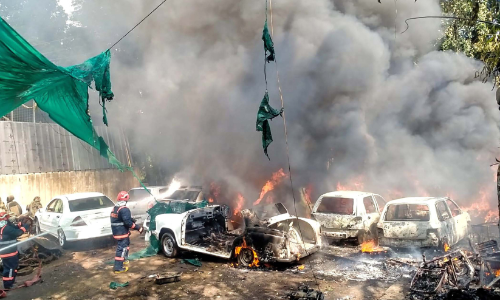 ആക്രിക്കടയിൽ വൻ തീപിടിത്തം; മൂന്ന്​ അന്തർസംസ്ഥാന തൊഴിലാളികൾക്ക് പൊള്ളലേറ്റു