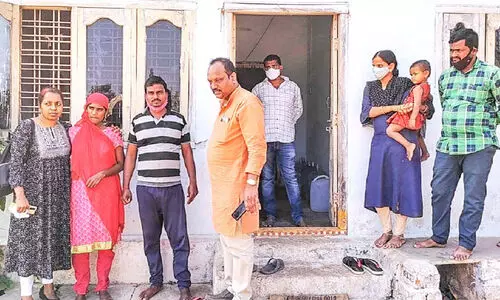 ആശാദേവിയെ നാട്ടിലെത്തിച്ചു; ആനന്ദാശ്രുക്കൾ പൊഴിച്ച് കുടുംബം