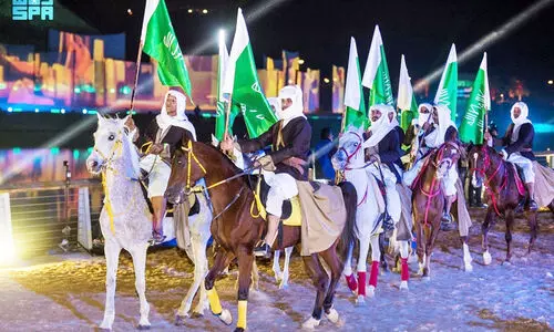 സൗ​ദി സ്ഥാ​പ​ക ദി​നം: വാ​ദി ന​മാ​റി​ൽ ഘോ​ഷ​യാ​ത്ര