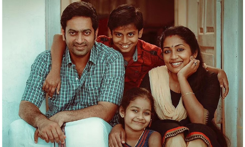 നവ്യാ നായരുടെ തിരിച്ചുവരവ്; ഒരുത്തീയുടെ രസകരമായ ടീസർ പുറത്തിറങ്ങി