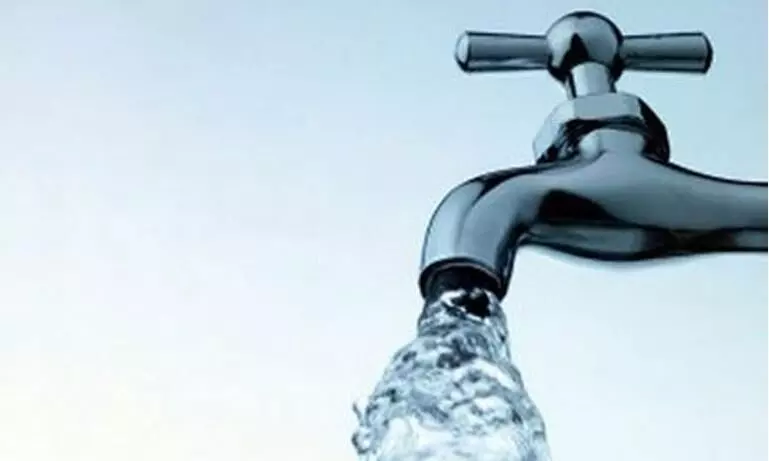 ഞാ​വ​ളി​ൻ​ക​ട​വ് പ​ദ്ധ​തി​യി​ൽ​നി​ന്ന്   അ​ഞ്ചി​ന​കം ജ​ല​വി​ത​ര​ണം തു​ട​ങ്ങും