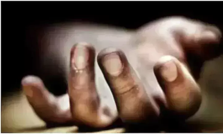 എറണാകുളത്ത് വനിത ഡോക്ടർ ഫ്ലാറ്റിൽനിന്നും ചാടി മരിച്ചു എറണാകുളത്ത് വനിത ഡോക്ടർ ഫ്ലാറ്റിൽനിന്നും ചാടി മരിച്ചു