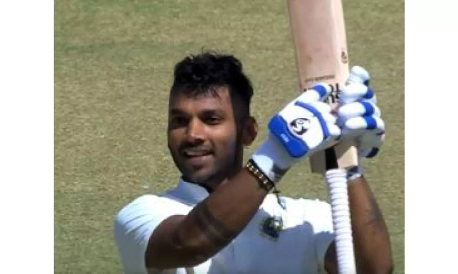 രഞ്ജി ട്രോഫി: കേരളത്തിന് ലീഡ്; വിഷ്ണു വിനോദിനും സെഞ്ച്വറി